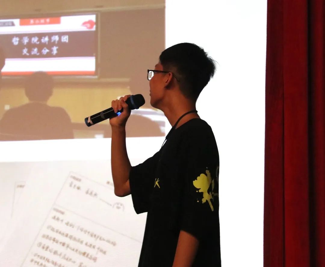 D816